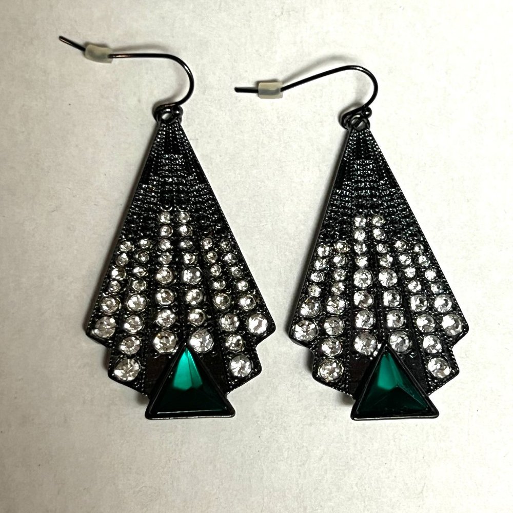 Stylish Art Deco style dangle  earrings, crystals, new, no tags